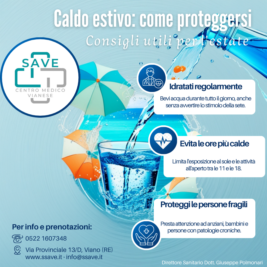 Grafica del Centro Medico SAVE sulla prevenzione del caldo estivo: ombrelloni da spiaggia colorati e un bicchiere d'acqua versata, con i consigli idratati regolarmente, evita le ore più calde 11-18, proteggi le persone fragili